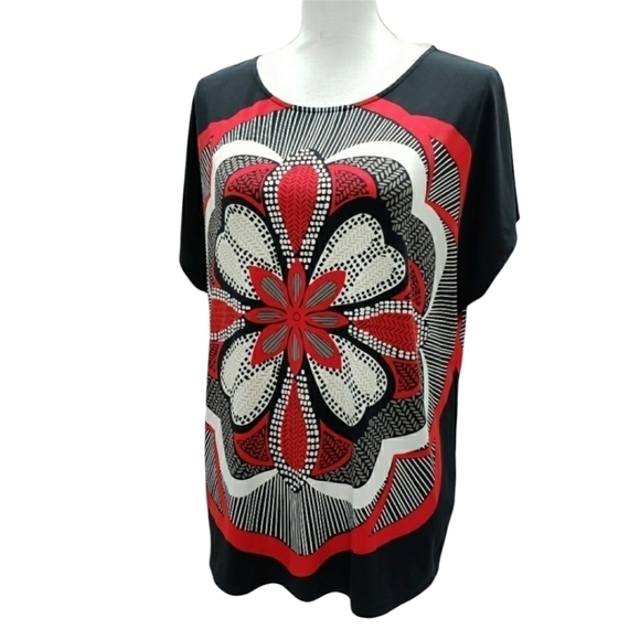 Madison Tops - Madison Red White Black Floral Top Size Medium